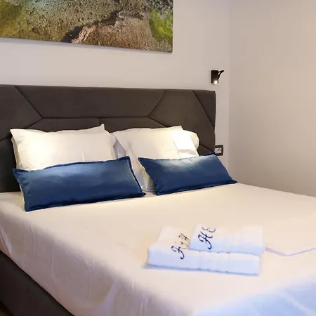 Hilltop Heaven 4* Sarandë