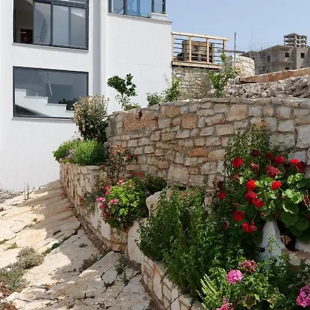 Hilltop Heaven 호텔