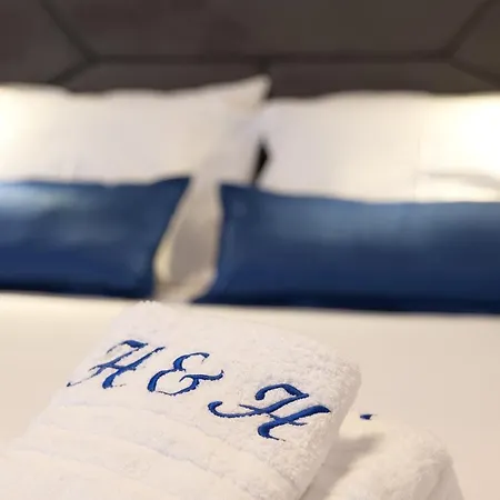 Hilltop Heaven Sarandë