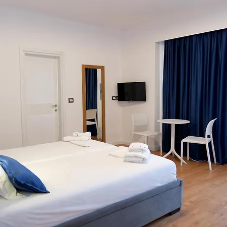 Hilltop Heaven Hotel Sarandë