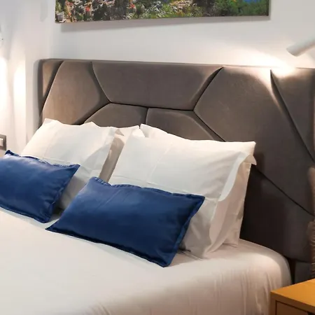 Hotel Hilltop Heaven 4*