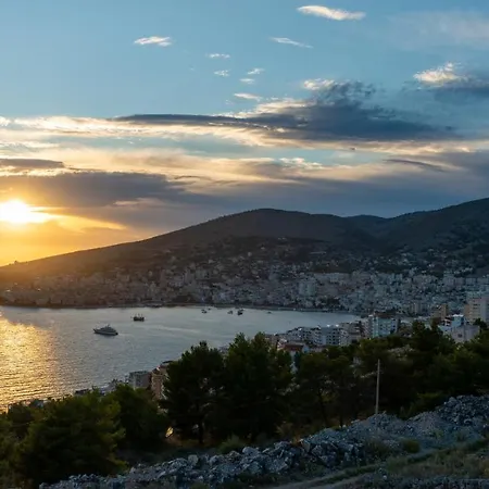 Hilltop Heaven Hotell 4*