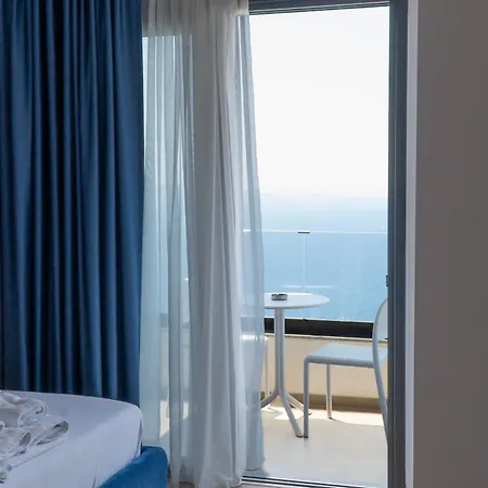 Hilltop Heaven Otel Saranda