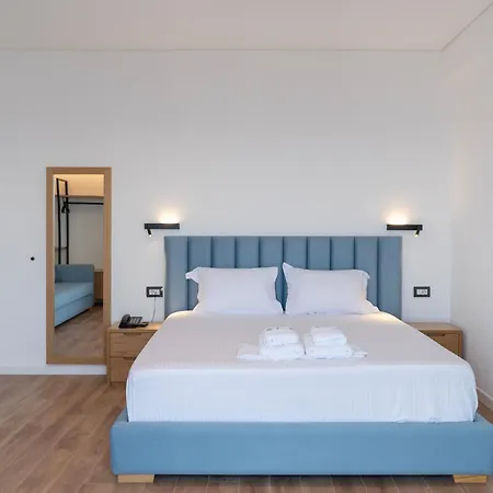 Hilltop Heaven 4* Saranda