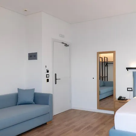 Hilltop Heaven Otel 4*